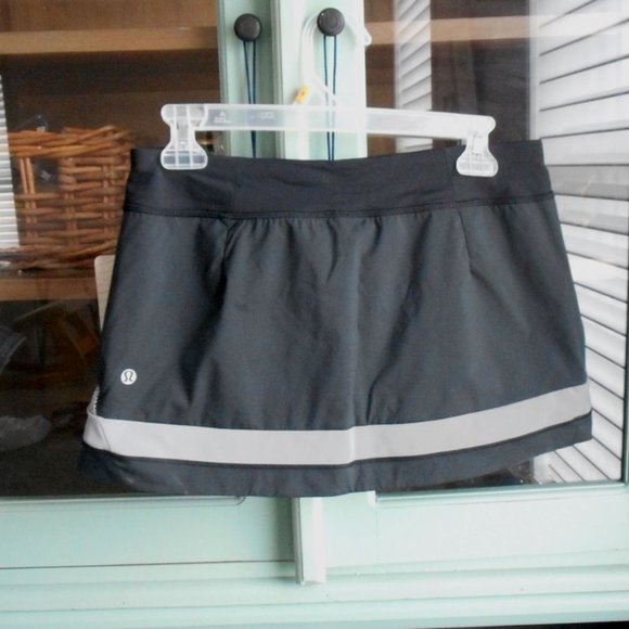 NWT-Lululemon Light it Up reflective skirt Size 6 - Picture 5 of 8